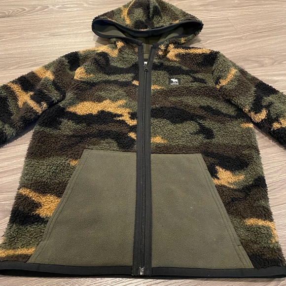 A&F kids Sherpa full zip icon jacket 13/14 - Picture 3 of 8